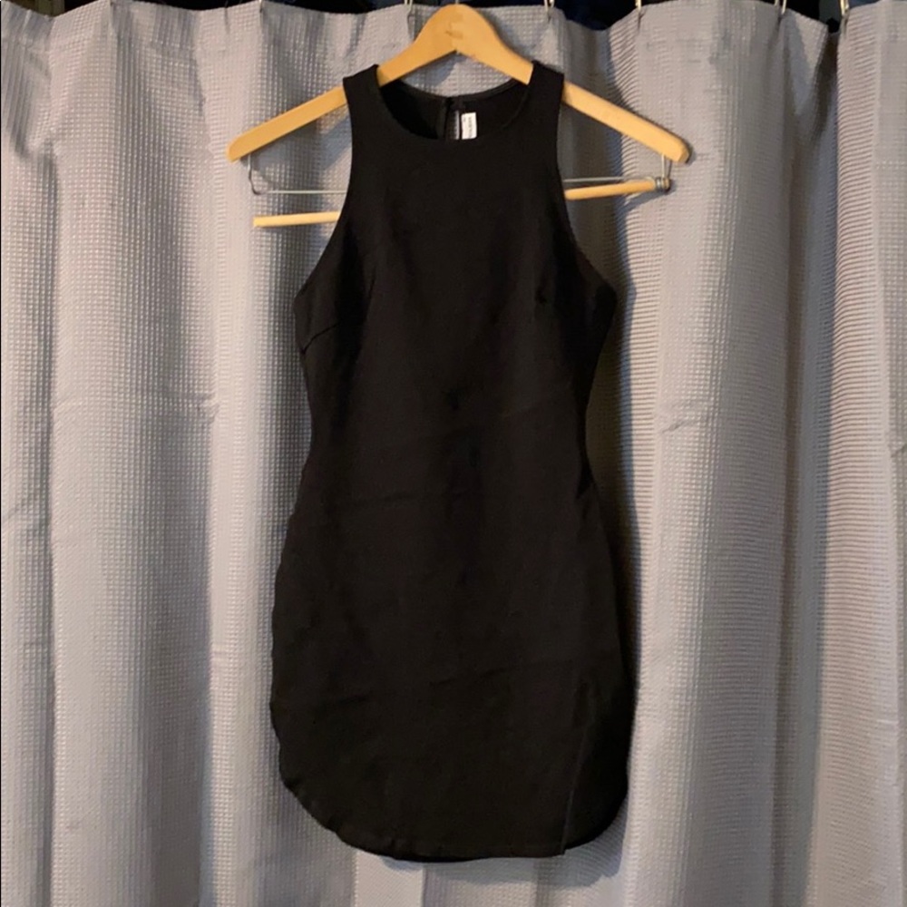 Black mini dress - Picture 1 of 4